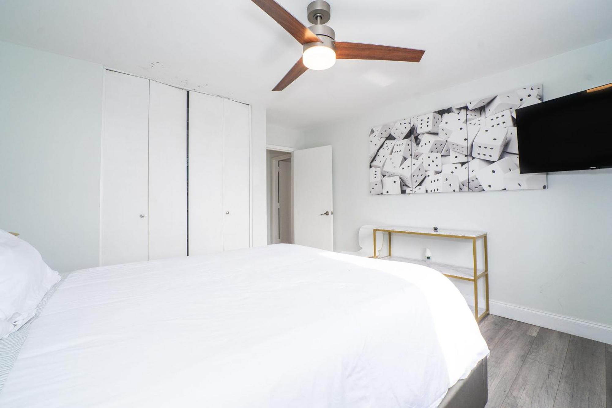 Just Renovated 3 Br/2Bath/ Parking+ Downtown View Apartment Atlanta Luaran gambar